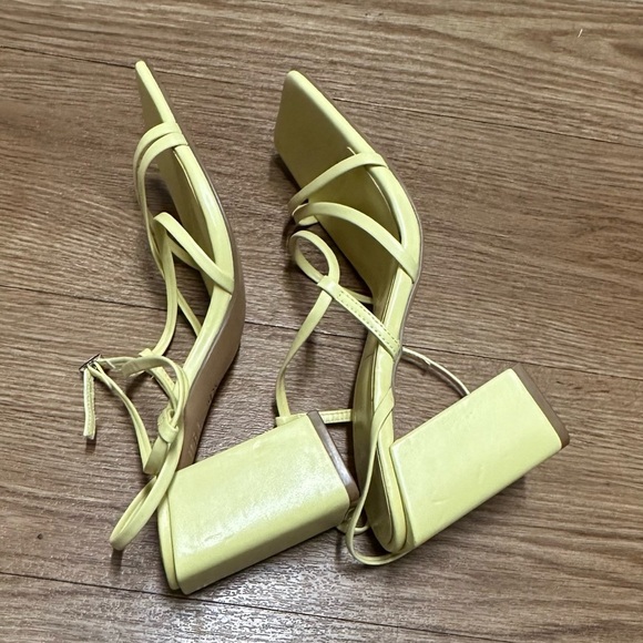 ZARA Block Heel Sandal - Picture 10 of 12